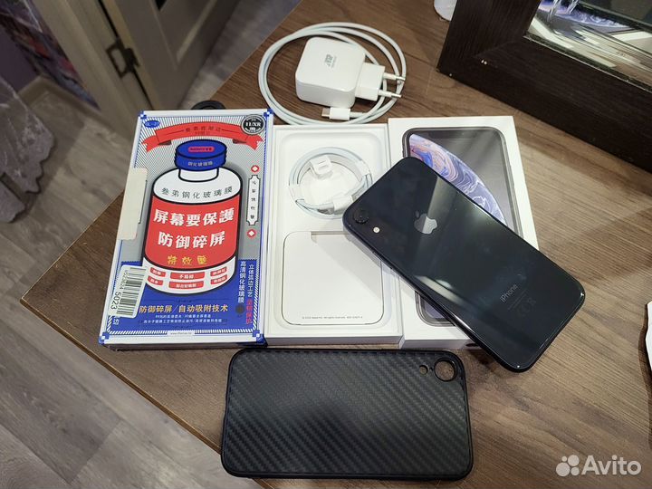 iPhone Xr, 128 ГБ