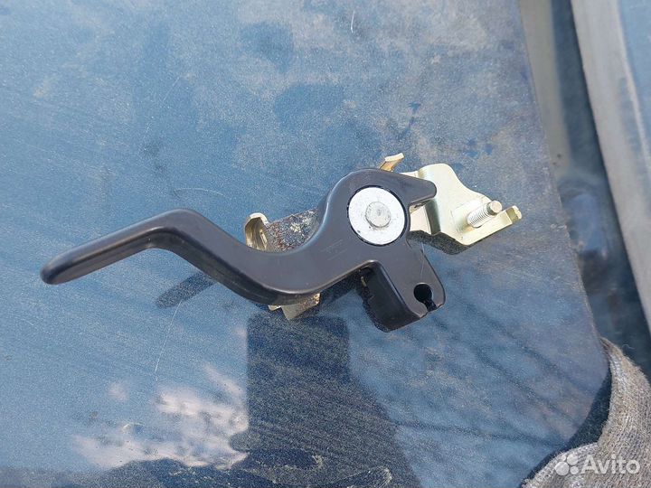 Ручка открытия багажника nissan almera classic