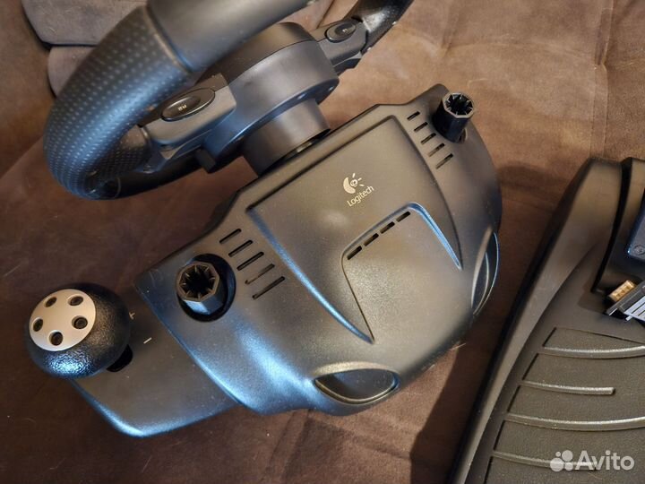 Руль logitech driving force gt
