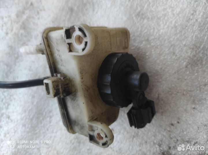 Бачок главного тормозного цилиндра Ford focus 1