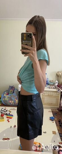 Кожаные шорты zara