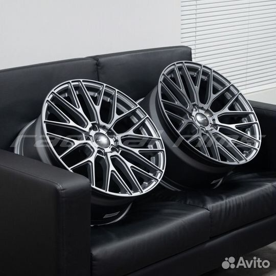 Radical EVO-2 19'' 5x120 BMW F30 F10 F32 SG