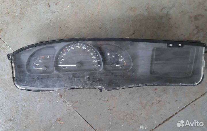 Панель приборов Opel Vectra