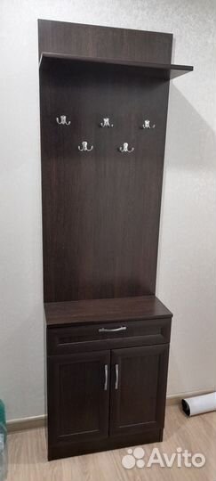 Вешалка с тумбой