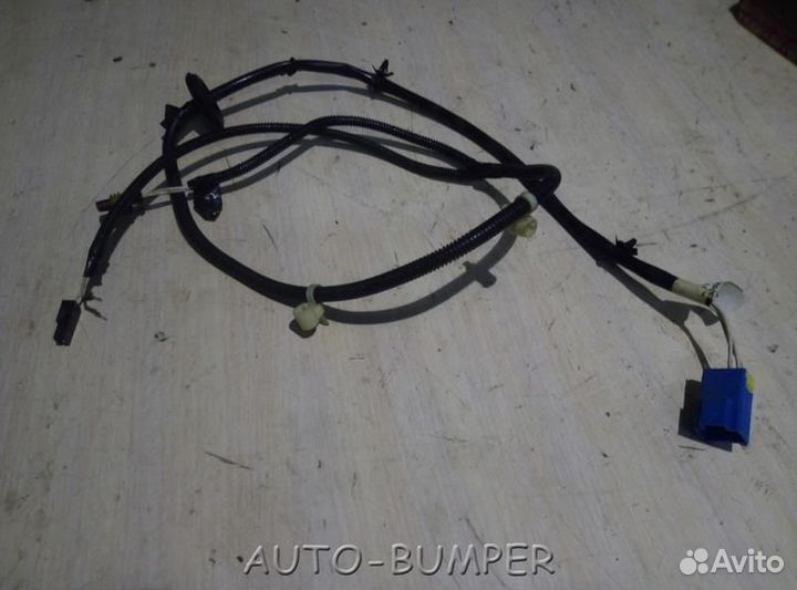 DongFeng Пучок проводов под полом с левой стороны