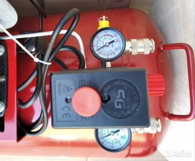 Компрессор воздушный км-490/100/220В