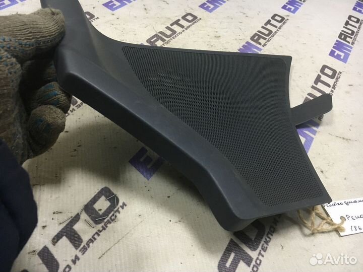 Решетка динамика передняя левая Рено Меган 2