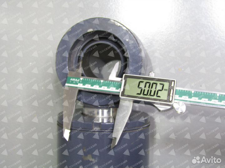 Гидроцилиндр поворота правый 252911078 xcmg ZL50GV