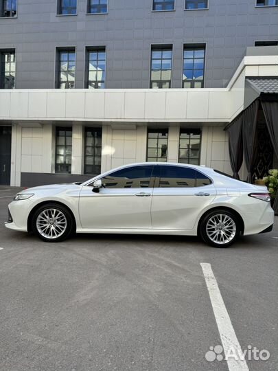 Toyota Camry 2.5 AT, 2020, 66 000 км