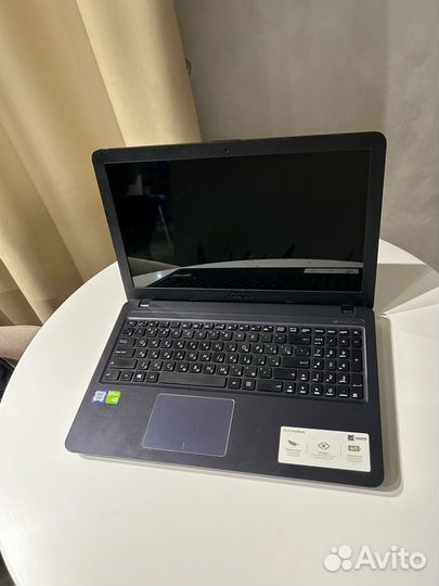 Ноутбук asus