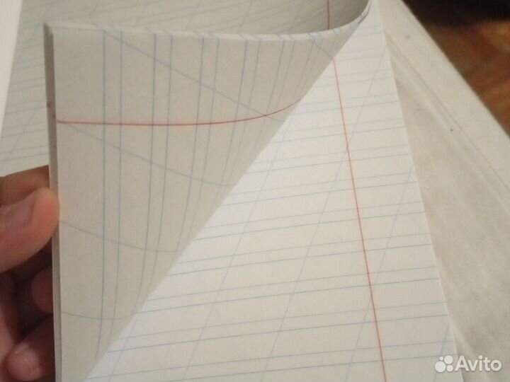 Тетради в узкую линию