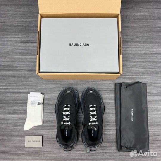 Кроссовки Balenciaga Triple S black