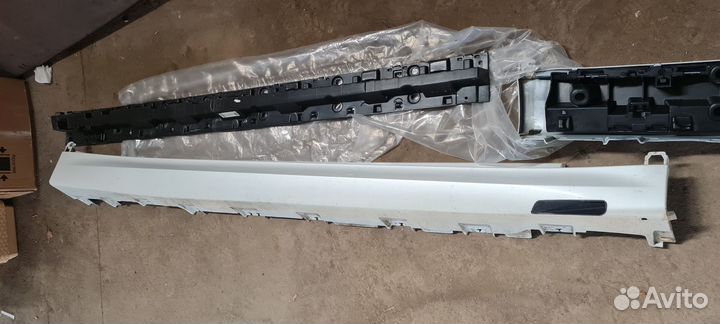 Накладки на пороги бмв х7