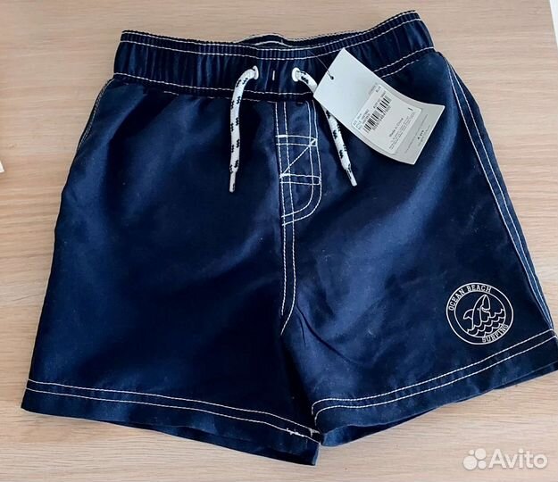 Новые плавательные шорты 104 размер