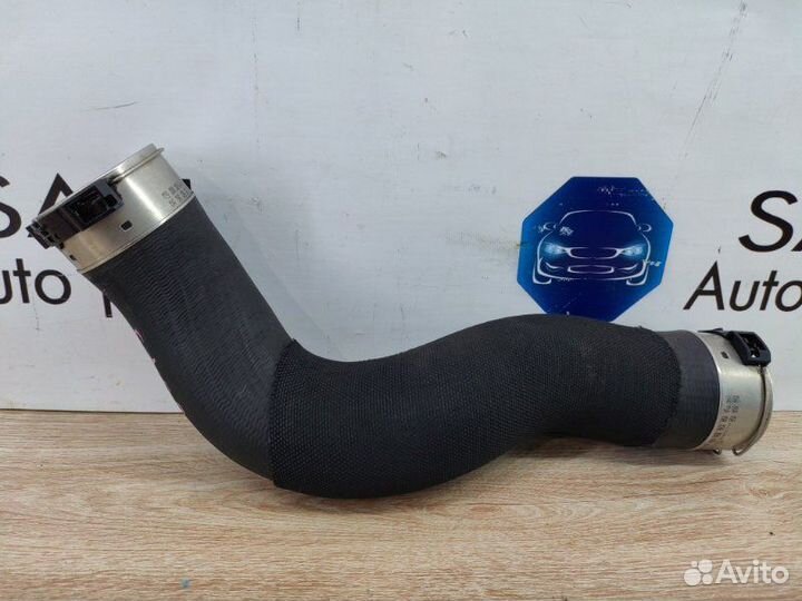 Патрубок интеркулера Bmw 3 F30 N47D20 2013