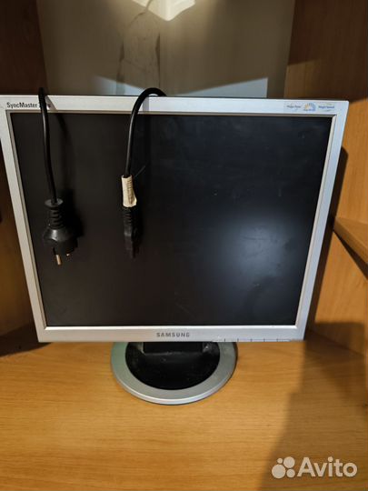 Монитор samsung