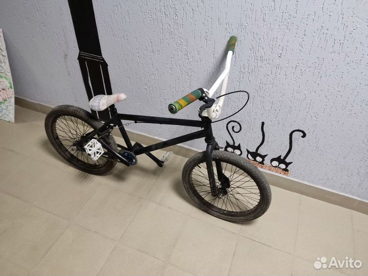Трюковой велосипед bmx