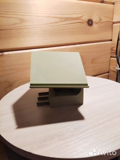 Кормушка для птиц скворечник