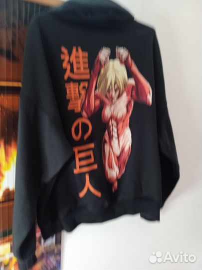 Худи атака титанов размер s/m новая