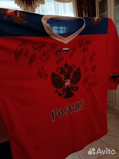 Футболка с автографами сборной России по хоккею