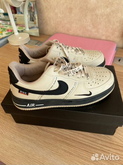 Кроссовки nike