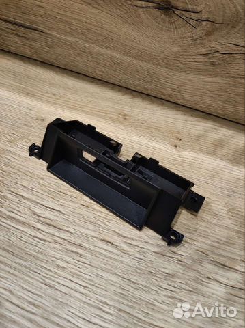 Кнопка открывания багажника Nissan