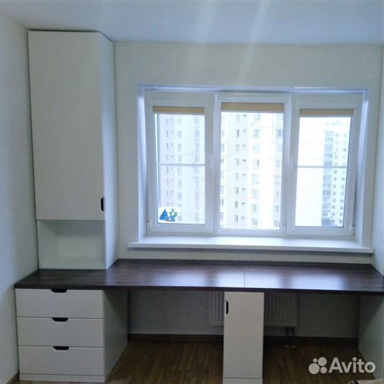 Рабочая зона со шкафом