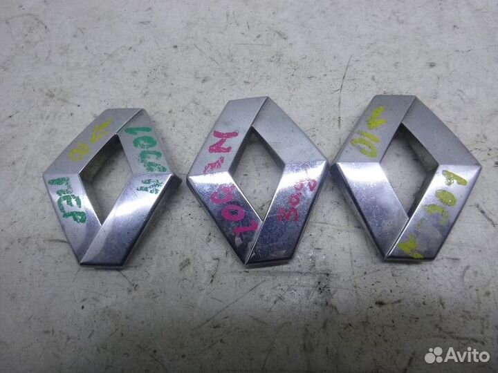 Эмблема renault logan 2005