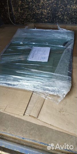 Hitachi zx270lc стекло боковое правое