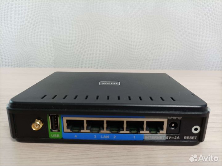 Wi-Fi роутер D-Link Dir-320 на запчасти, нерабочий