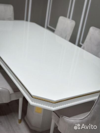Стол и стулья в гостиную.Оплата при получении