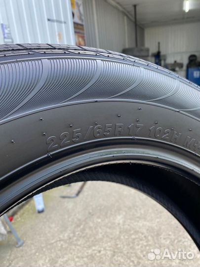 Kumho Solus KL21 225/65 R17 102H