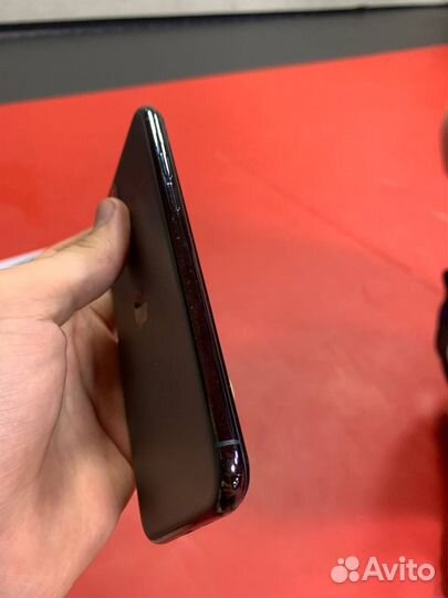 iPhone 11 Pro, 64 ГБ