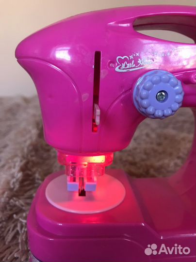 Детская швейная машинка