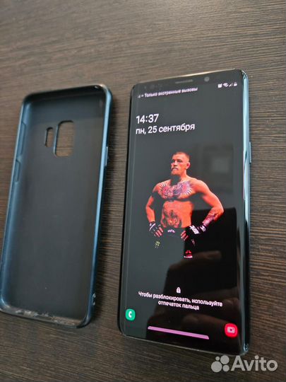 Телефон Samsung S9