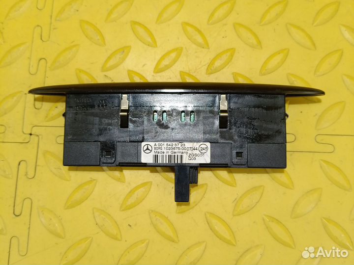 Дисплей парктроника Mercedes Benz W211