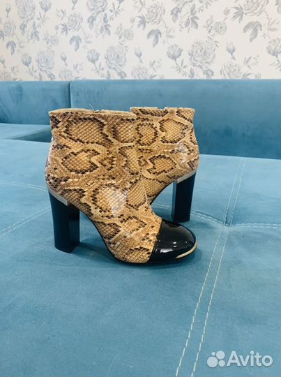 Ботинки женские