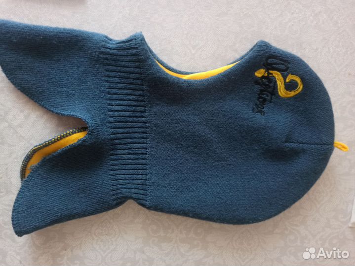 Шапка-шлем весенняя