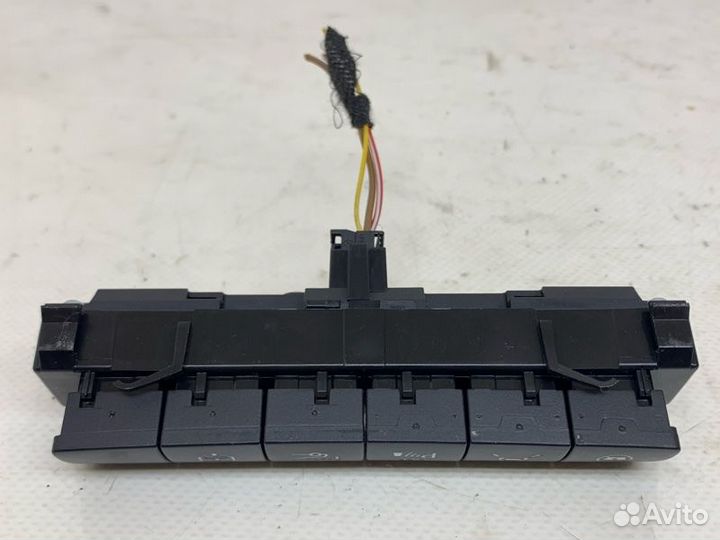 Блок кнопок Mercedes-Benz C W205 3.0 2018
