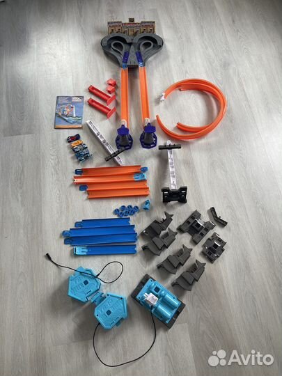 Трасса Hot wheels с машинками