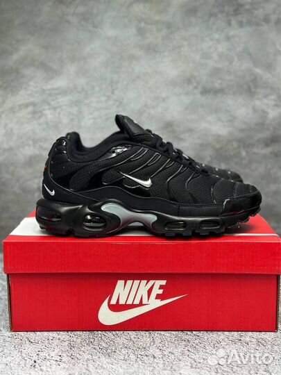 Кроссовки Nike Air Max Tn Plus