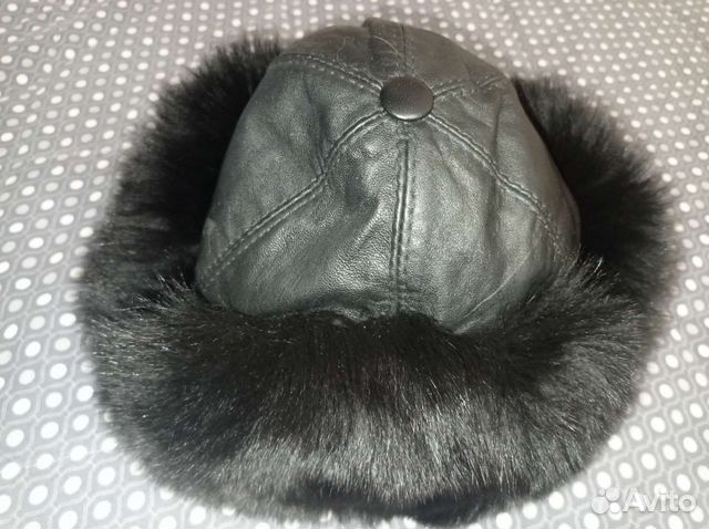 Шапка кожаная