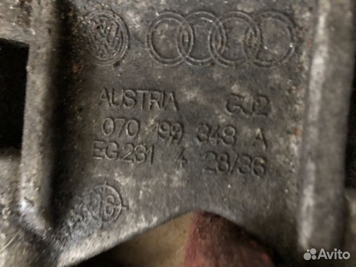Передняя опора двигателя VW T5 2.5 TDI