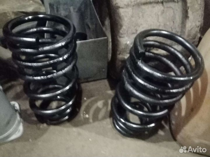 Пружины задней подвески и переднии амор