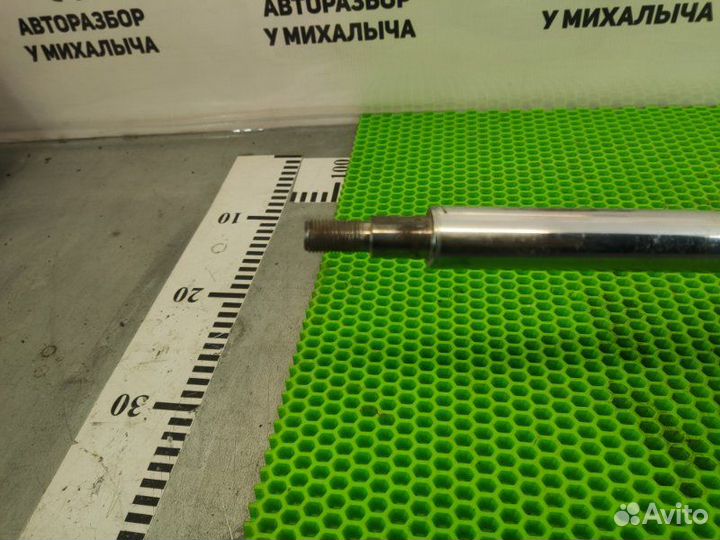 Стойка амортизатора заднего левого Hyundai Tucson