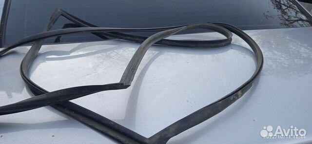 Уплотнитель заднего стекла Opel Vectra b седан