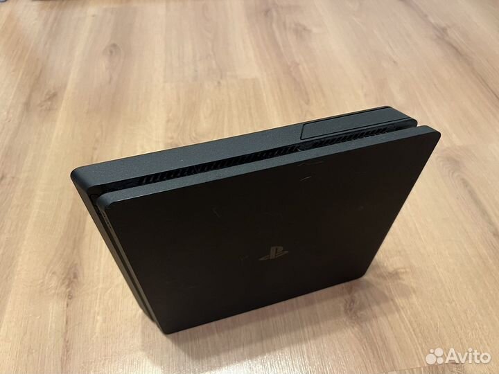 Sony Playstation 4 Slim 1tb