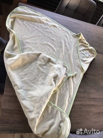 Защита на детскую кроватку и полотенце с капюшоном