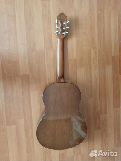 Акустическая гитара yamaha c40