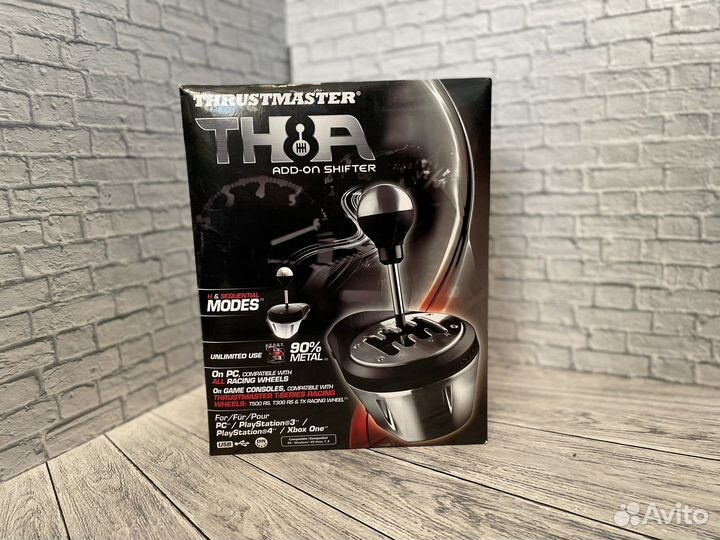 Thrustmaster TH8A шифтер